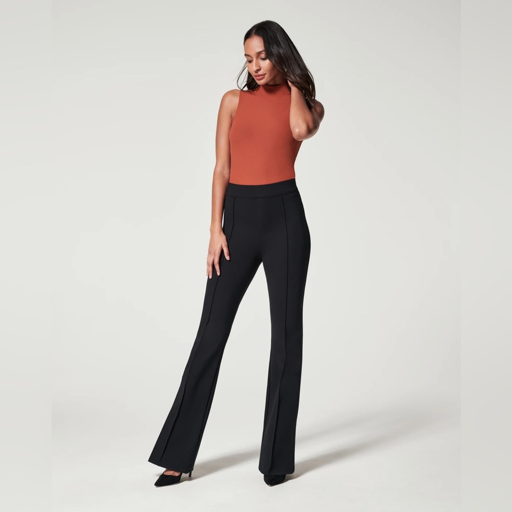 Spanx The Perfect Pant, Hi-Rise Flare NWT SP